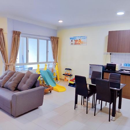 Jojo Homestay Tiara Residence Desaru Eksteriør bilde