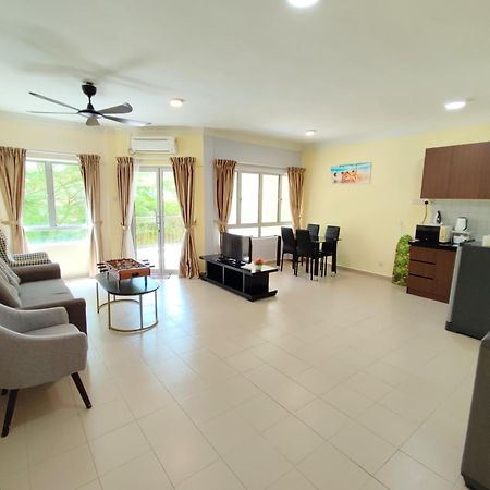 Jojo Homestay Tiara Residence Desaru Eksteriør bilde